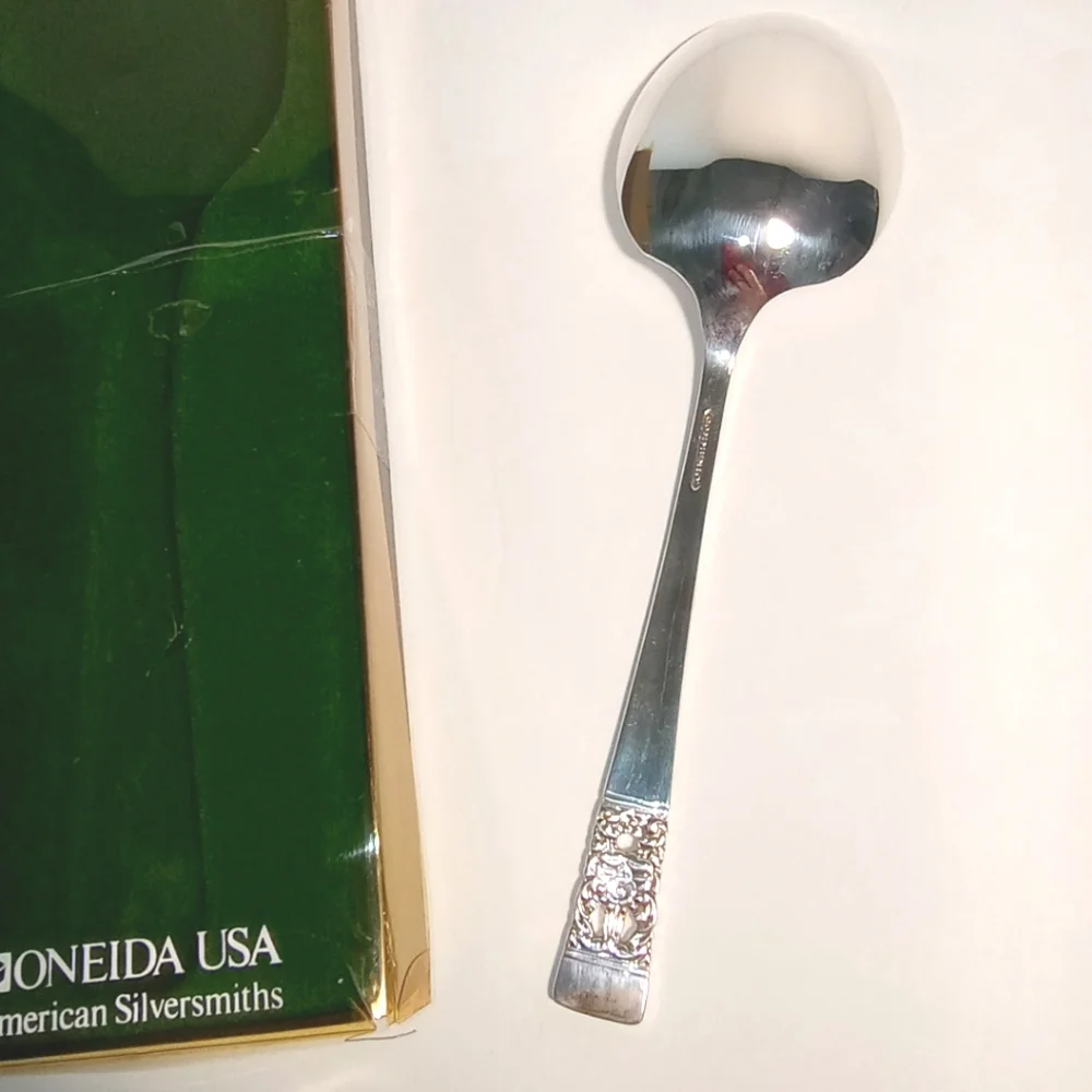 Oneida Coronation Community Art Deco 1936 Silverplate Serving Spoon Size 8 1/2